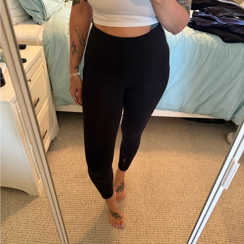 Fabletics | PureLuxe High Waisted Pocket Capri Leggings Medium - Picture 4 of 9